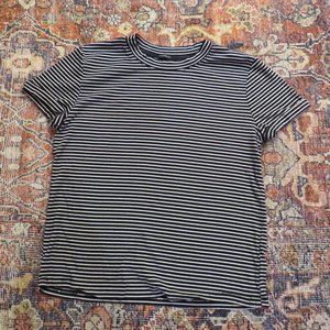 Brandy Melville Lightweight Striped Short Sleeve Top